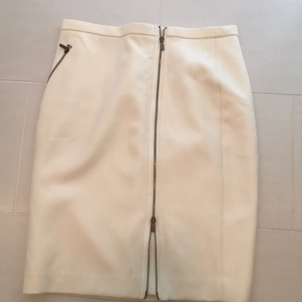 Skirt - Picture 2 of 3